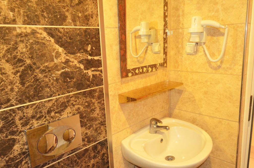 Hotel Yonca Стамбул Екстер'єр фото